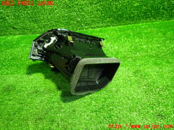 1UPJ-32487526]アウディ・Q3 スポーツバック(F3DPC)エアコン吹き出し口1 (右) 中古_m0002.jpg