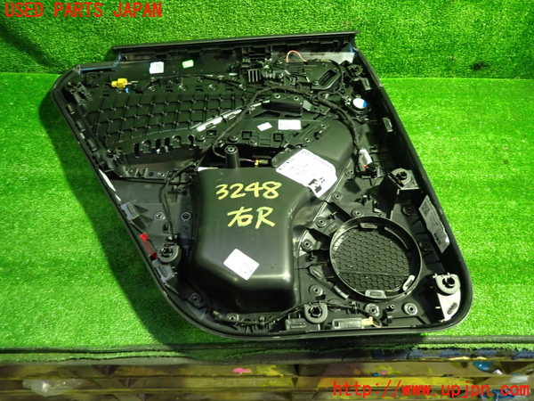 1UPJ-32481294]アウディ・Q3 スポーツバック(F3DPC)右後ドア内張り 中古_m0003.jpg