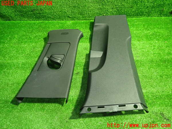 1UPJ-32487665]アウディ・Q3 スポーツバック(F3DPC)右センターピラートリム 中古_m0001.jpg
