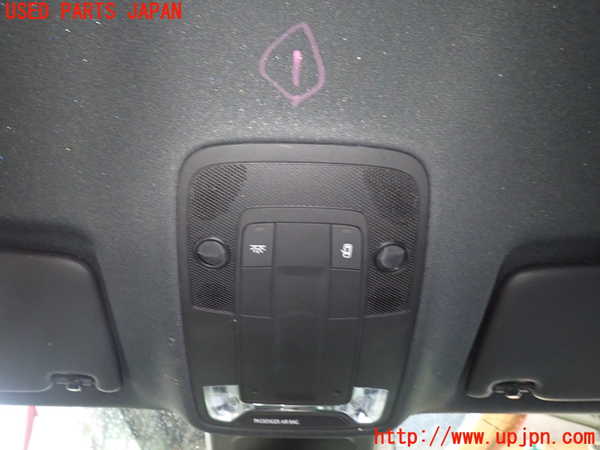 1UPJ-32486411]アウディ・Q3 スポーツバック(F3DPC)ルームランプ1 (1列目) 中古_m0001.jpg