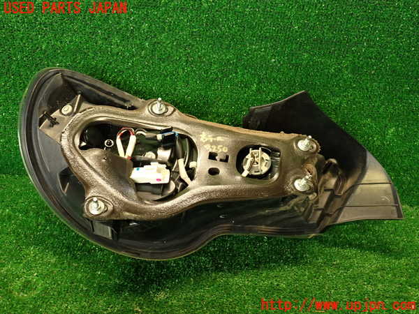 2UPJ-32501530]８６(BRZ)(ZN6)右テールランプ 中古_m0004.jpg