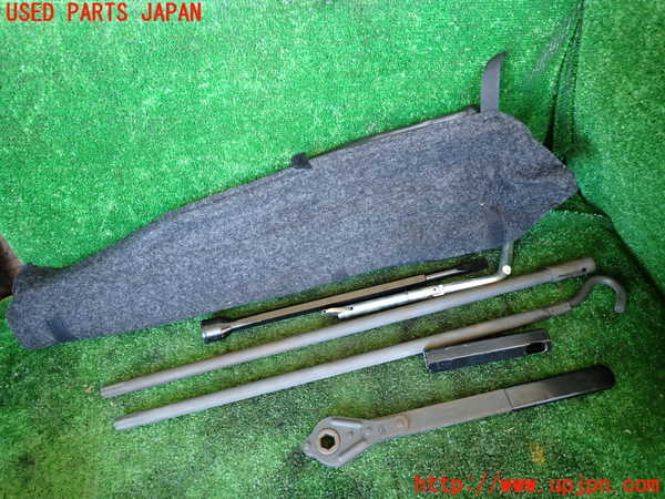 1UPJ-32517805]ハマーH2(不明)車載工具 中古_m0002.jpg