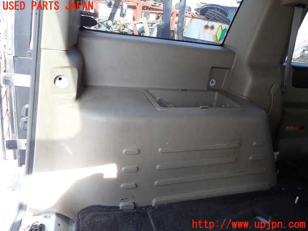 1UPJ-32517680]ハマーH2(不明)左リアピラートリム 中古_m0003.jpg