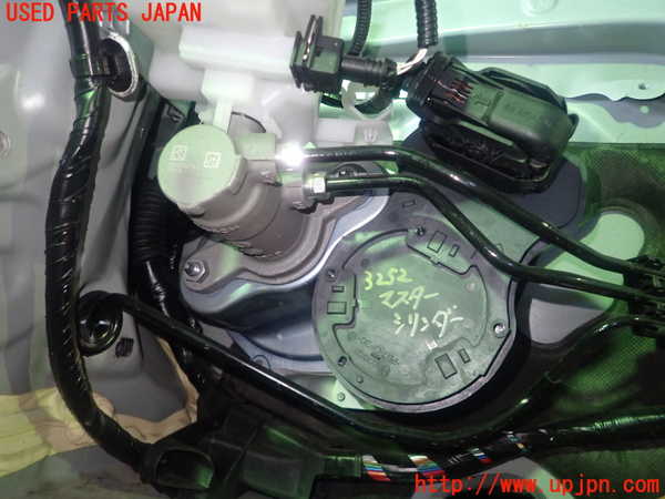 1UPJ-32524050]カローラ クロス ハイブリッド(ZVG13)ブレーキマスターシリンダー 中古_m0003.jpg