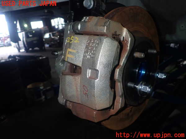 1UPJ-32524085]カローラ クロス ハイブリッド(ZVG13)左フロントキャリパー 中古_m0001.jpg