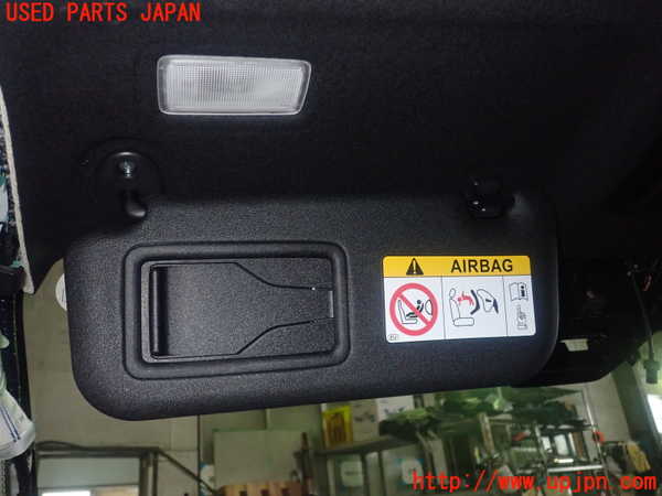 5UPJ-32527630]カローラ クロス ハイブリッド(ZVG13)室内サンバイザー左側 中古_m0002.jpg