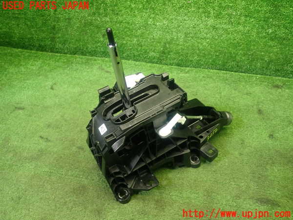 1UPJ-32527555]カローラ クロス ハイブリッド(ZVG13)ATシフトレバー 中古_m0001.jpg