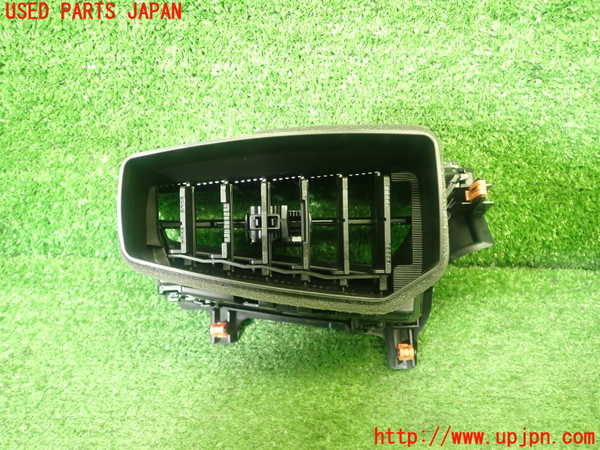 1UPJ-32527526]カローラ クロス ハイブリッド(ZVG13)エアコン吹き出し口1 (右) 中古_m0004.jpg