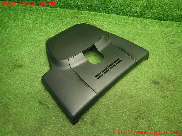 5UPJ-32527693]カローラ クロス ハイブリッド(ZVG13)内装トリム類3 中古_m0002.jpg