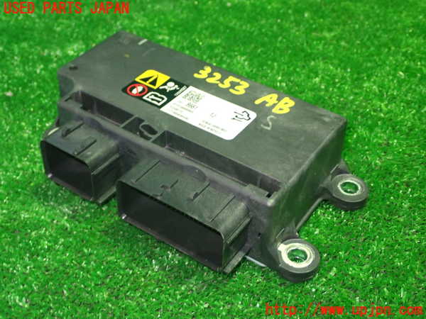 1UPJ-32536145]キャデラック・XT5 クロスオーバー(C1UL)エアバッグコンピューター 中古_m0001.jpg