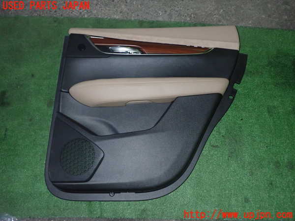 1UPJ-32531294]キャデラック・XT5 クロスオーバー(C1UL)右後ドア内張り 中古_m0001.jpg