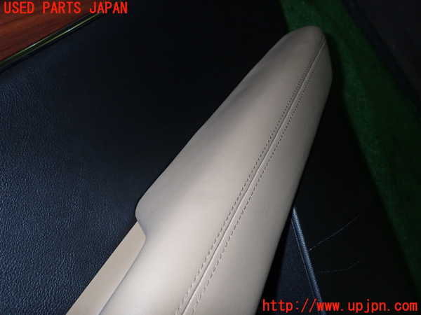 1UPJ-32531294]キャデラック・XT5 クロスオーバー(C1UL)右後ドア内張り 中古_m0003.jpg