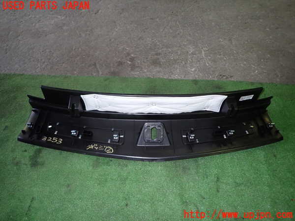 1UPJ-32537772]キャデラック・XT5 クロスオーバー(C1UL)ラゲッジトレイ2 中古_m0004.jpg