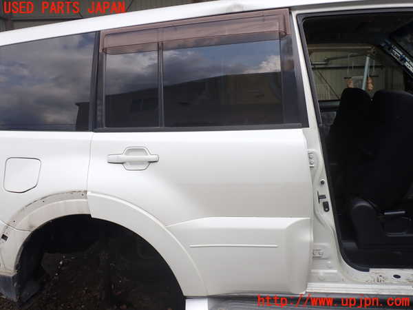 1UPJ-32541290]パジェロ(V98W)右後ドア M2L3 中古_m0001.jpg