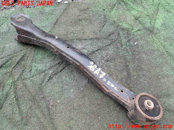 1UPJ-32545325]パジェロ(V98W)右リアテンションロッド 中古_m0001.jpg