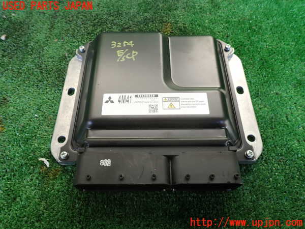 1UPJ-32546110]パジェロ(V98W)エンジンコンピューター 中古_m0001.jpg