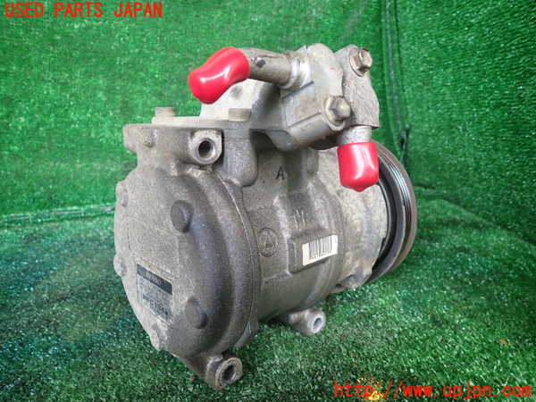 1UPJ-32556025]ハイラックスサーフ(RZN185W)エアコンコンプレッサー 中古_m0002.jpg