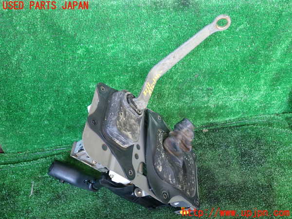 1UPJ-32557555]ハイラックスサーフ(RZN185W)ATシフトレバー 中古_m0003.jpg