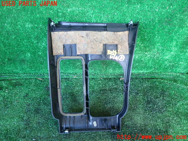 5UPJ-32557692]ハイラックスサーフ(RZN185W)内装トリム類2 中古_m0002.jpg
