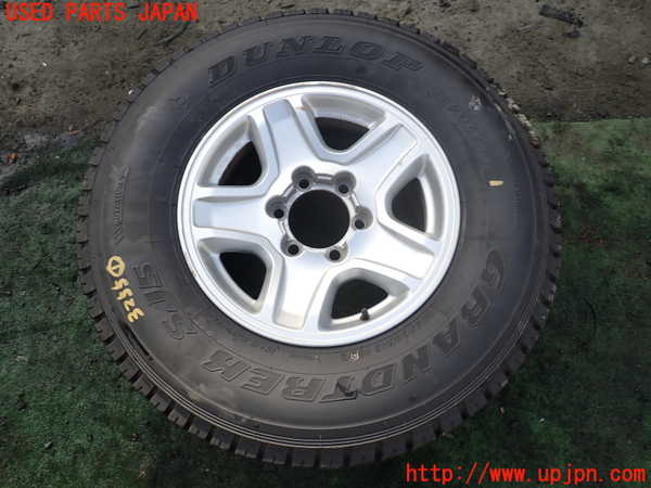 1UPJ-32559031]ハイラックスサーフ(RZN185W)タイヤ　ホイール　1本① 235/80R16 中古_m0001.jpg