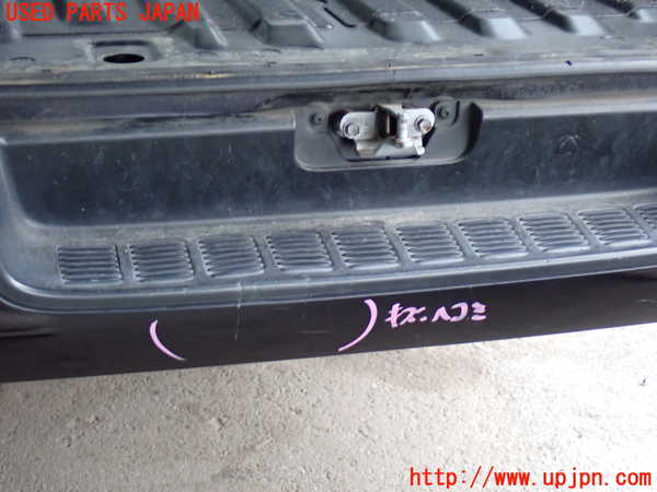 2UPJ-32561610]ハイエースバン200系(KDH206V)リアバンパー 中古_m0004.jpg