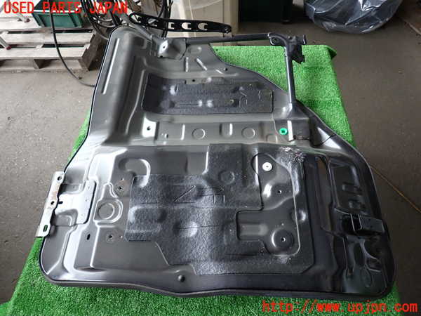 2UPJ-32562160]ハイエースバン200系(KDH206V)エンジンアッパーカバー 中古_m0002.jpg