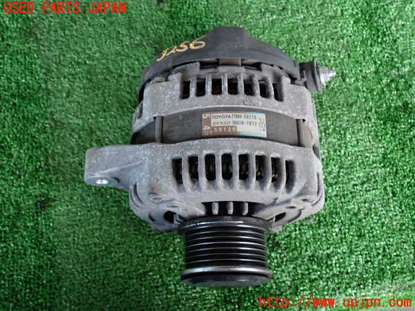 2UPJ-32566015]ハイエースバン200系(KDH206V)オルタネーター(ダイナモ) 中古_m0001.jpg
