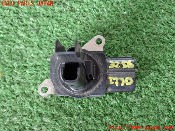 2UPJ-32566320]ハイエースバン200系(KDH206V)エアフロメーター 中古_m0002.jpg