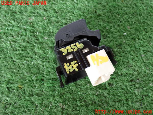 2UPJ-32566245]ハイエースバン200系(KDH206V)左前パワーウィンドウスイッチ 中古_m0002.jpg