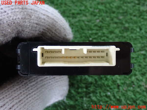 2UPJ-32566148]ハイエースバン200系(KDH206V)コンピューター3 (HEADLAMP LEVELING) 中古_m0002.jpg