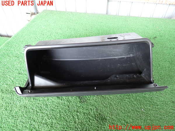 2UPJ-32567516]ハイエースバン200系(KDH206V)グローブボックス1 中古_m0002.jpg