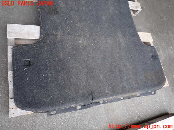 2UPJ-32567795]ハイエースバン200系(KDH206V)フロアーカーペット 中古_m0002.jpg