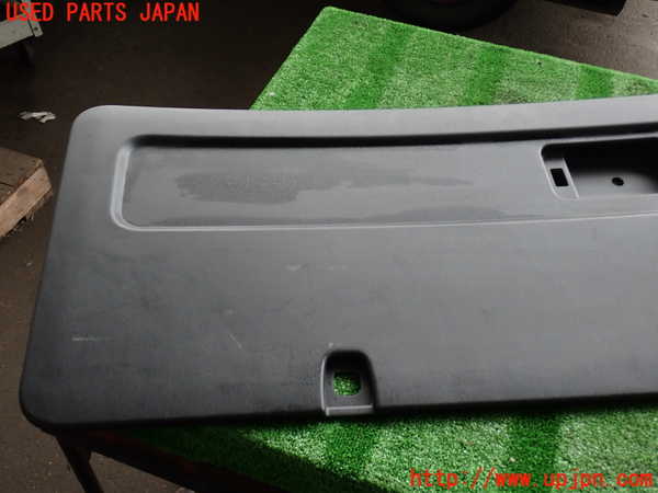 2UPJ-32561578]ハイエースバン200系(KDH206V)バックドア内張り 中古_m0002.jpg