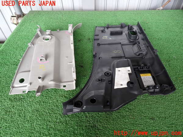 2UPJ-32567670]ハイエースバン200系(KDH206V)左センターピラートリム 中古_m0005.jpg