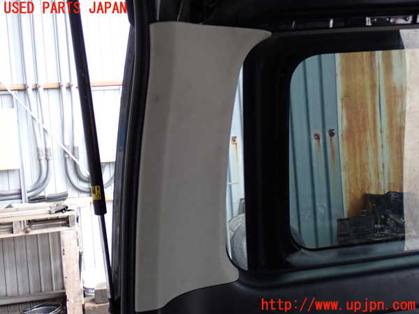2UPJ-32567680]ハイエースバン200系(KDH206V)左リアピラートリム 中古_m0004.jpg