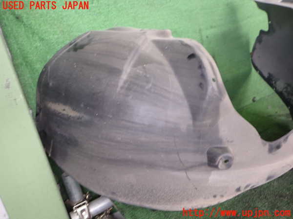 2UPJ-32571090]クライスラー・300C(LX57-)右前フェンダーライナー 中古_m0003.jpg