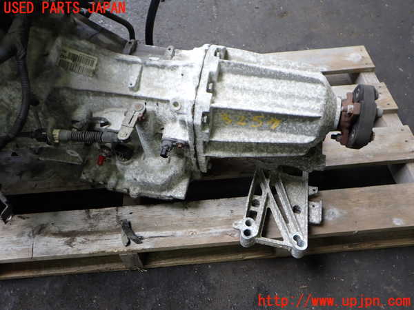 2UPJ-32573010]クライスラー・300C(LX57-)ミッション AT 5 中古_m0001.jpg