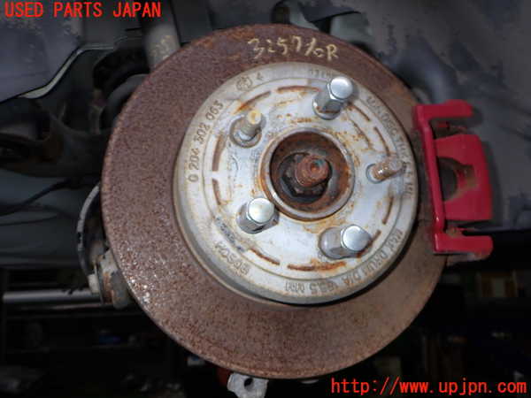 2UPJ-32574300]クライスラー・300C(LX57-)右リアナックルハブ 中古_m0002.jpg