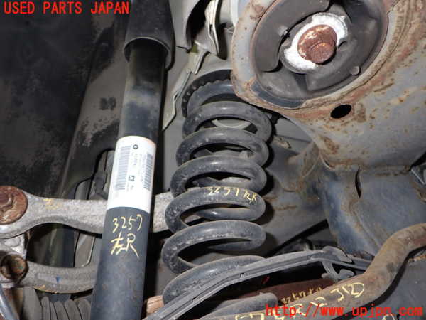 2UPJ-32575105]クライスラー・300C(LX57-)左リアスプリング 中古_m0001.jpg