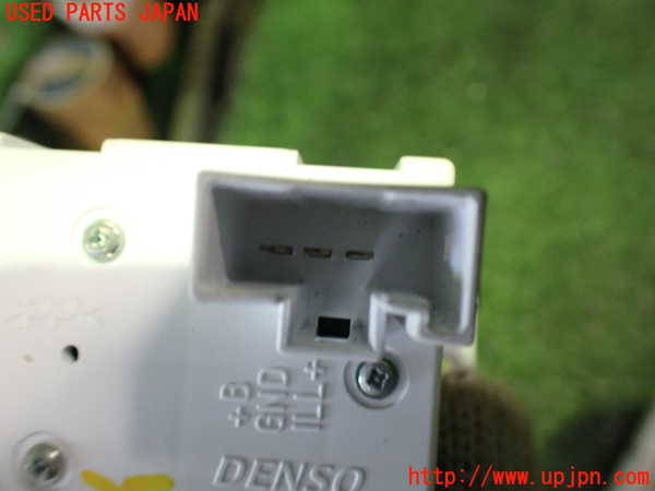 2UPJ-32577850]クライスラー・300C(LX57-)時計 中古_m0003.jpg