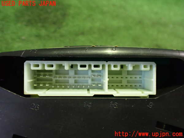 2UPJ-32576170]クライスラー・300C(LX57-)スピードメーター 中古_m0003.jpg