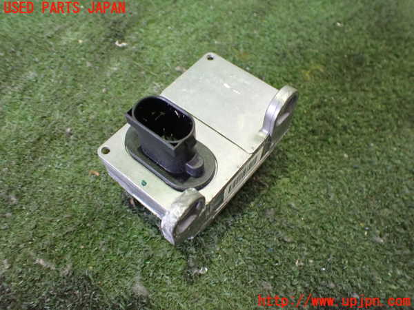 2UPJ-32576146]クライスラー・300C(LX57-)コンピューター1(ヨーレートセンサー) 中古_m0002.jpg