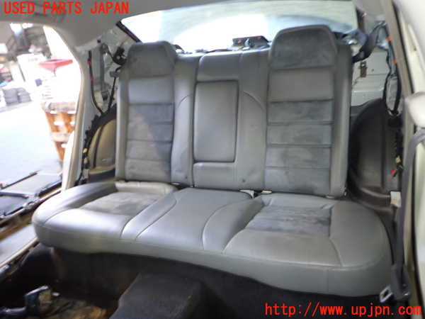 2UPJ-32577385]クライスラー・300C(LX57-)リアシート 中古_m0001.jpg