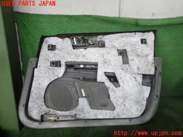 2UPJ-32571264]クライスラー・300C(LX57-)左前ドア内張り 中古_m0005.jpg