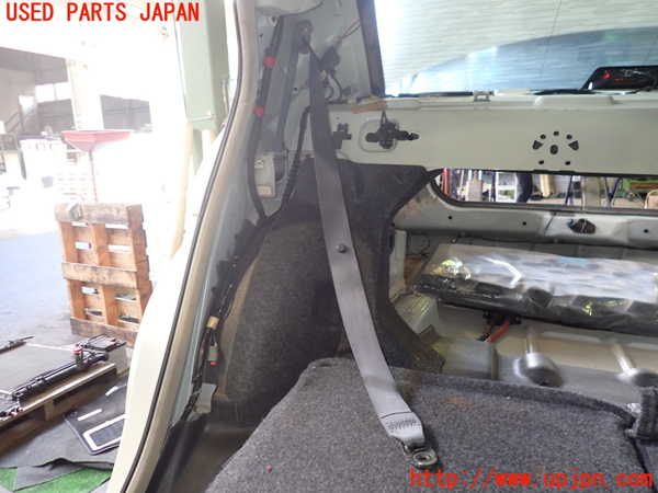 2UPJ-32577155]クライスラー・300C(LX57-)右2列目シートベルト 中古_m0001.jpg