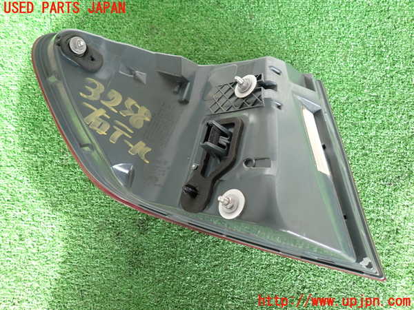 2UPJ-32581530]BMW 535i(FR35)右テールランプ 中古_m0002.jpg
