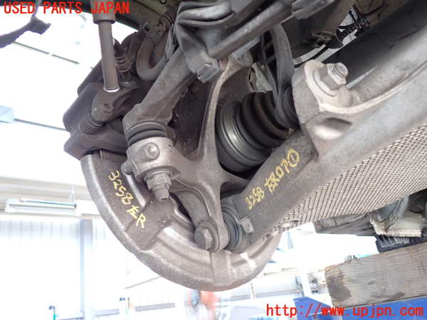 2UPJ-32584305]BMW 535i(FR35)左リアナックルハブ 中古_m0002.jpg