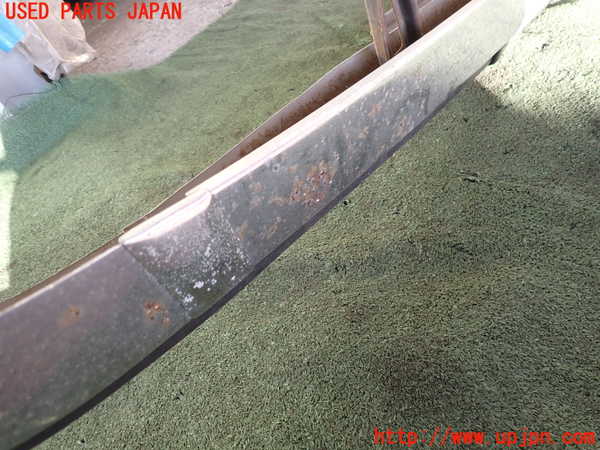 2UPJ-32591010]BMW 520i (E28)(不明)フロントバンパー 中古_m0003.jpg
