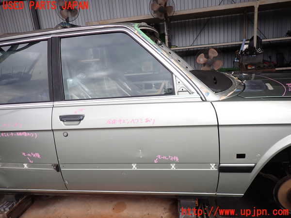 2UPJ-32591230]BMW 520i (E28)(不明)右前ドア (43R-001027 M102) 中古_m0001.jpg
