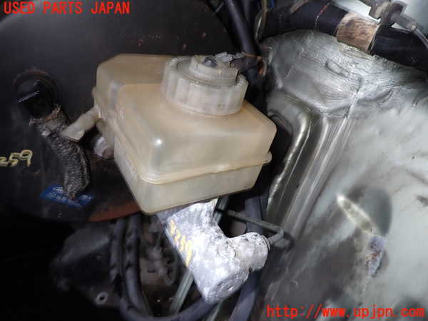 2UPJ-32594050]BMW 520i (E28)(不明)ブレーキマスターシリンダー 中古_m0001.jpg